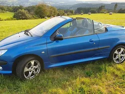 Blau Gebraucht 2001 Peugeot 206 CC Platinum Cabrio | 2.200 € (Teuer)