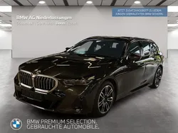 Grau Gebraucht 2024 BMW 520 Comfort Edition Kombi | 52.999 € (Fairer Preis)