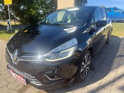 Schwarz Gebraucht 2016 Renault Clio IV Initiale Paris Limousine | 11.490 € (Fairer Preis)