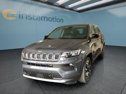 Grau Gebraucht 2025 Jeep Compass Altitude SUV | 34.499 € (Etwas zu teuer)