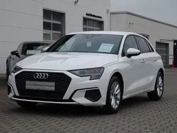 Ibisweiß Gebraucht 2024 Audi A3 Basis | 24.900 € (Guter Preis)