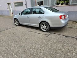 Silber Gebraucht 2007 VW Jetta Comfortline Limousine | 2.950 € (Guter Preis)
