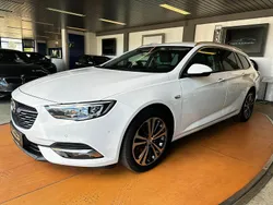 Weiß Gebraucht 2018 Opel Insignia Exklusiv Limousine | 13.390 € (Fairer Preis)