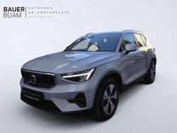 Silber Gebraucht 2022 Volvo XC40 Plus SUV | 32.190 € (Fairer Preis)