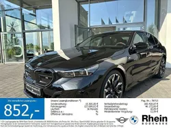 Saphirschwarz metallic Neu 2025 BMW i5 Performance Limousine | 98.980 €