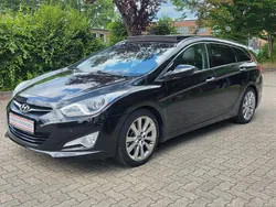 Schwarz Gebraucht 2012 Hyundai i40 Premium Kombi | 7.950 € (Fairer Preis)