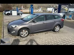 Grau Gebraucht 2011 Ford Focus Kombi | 3.600 € (Guter Preis)