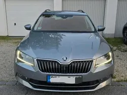 Grau Gebraucht 2016 Skoda Superb Kombi | 14.700 € (Fairer Preis)