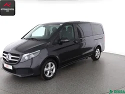 Grau Gebraucht 2021 Mercedes V220 Sport Van / Kleinbus | 42.870 € (Fairer Preis)