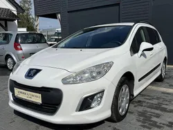 Weiß Gebraucht 2012 Peugeot 308 Business-Line Kombi | 3.970 € (Etwas zu teuer)