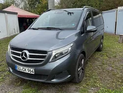 Flintgrau metallic Gebraucht 2017 Mercedes V250 Van / Kleinbus | 38.000 € (Fairer Preis)