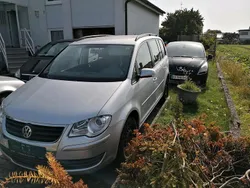 Grau Gebraucht 2009 VW Touran Van / Kleinbus | 2.790 € (Superpreis)
