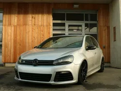 Silber Gebraucht 2010 VW Golf VI R Limousine | 22.000 €