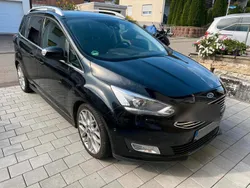 Schwarz Gebraucht 2015 Ford C-MAX Titanium Van / Kleinbus | 13.500 €