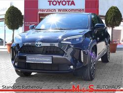 Schwarz Gebraucht 2022 Toyota Yaris Cross Team SUV | 23.990 € (Fairer Preis)