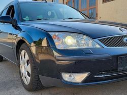 Schwarz Gebraucht 2004 Ford Mondeo Kombi | 1.450 € (Teuer)
