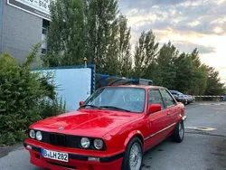 Rot Gebraucht 1990 BMW 318 Coupé | 15.200 €