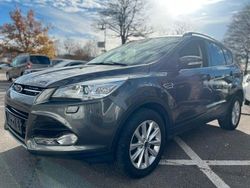 Grau Gebraucht 2016 Ford Kuga Titanium SUV | 7.299 € (Guter Preis)