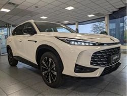 Weiß (pearl white (metallic)) Neu 2025 MG HS Comfort SUV | 28.240 € (Fairer Preis)