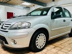 Grau Gebraucht 2008 Citroën C3 Kleinwagen | 2.150 €
