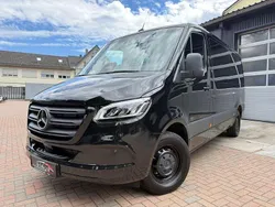 Schwarz Neu 2025 Mercedes Sprinter Van | 77.900 € (Teuer)