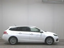 Weiss Gebraucht 2021 Peugeot 308 Allure Kombi | 9.980 € (Guter Preis)