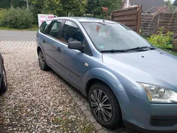 Blau Gebraucht 2005 Ford Focus Kombi | 1.019 € (Superpreis)