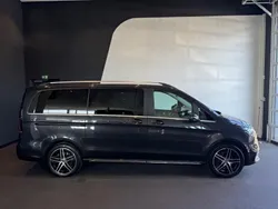Graphitgrau metallic Gebraucht 2024 Mercedes V300 Avantgarde Van / Kleinbus | 85.990 €