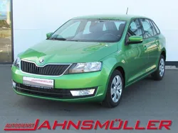 Grün Gebraucht 2017 Skoda Rapid Ambition Limousine | 9.900 € (Superpreis)