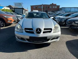 Silber Gebraucht 2005 Mercedes SLK200 Cabrio | 7.500 €