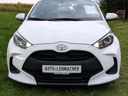 Super (pure) white ii Gebraucht 2023 Toyota Yaris Comfort Kleinwagen | 16.290 € (Fairer Preis)