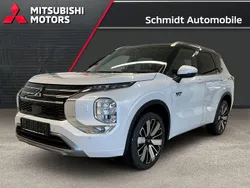 Titan weiß / panther schwarz (weiss) Neu 2025 Mitsubishi Outlander P-HEV Top SUV | 55.390 € (Teuer)