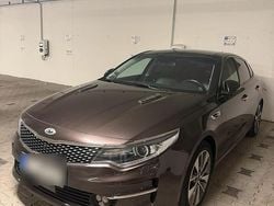 Braun Gebraucht 2016 Kia Optima Spirit Limousine | 14.500 € (Teuer)