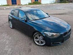 Blau Gebraucht 2012 BMW 116 Sport Line Kleinwagen | 10.650 €