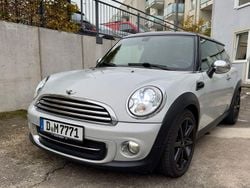 Weiß Gebraucht 2011 Mini Cooper Kleinwagen | 8.700 € (Teuer)