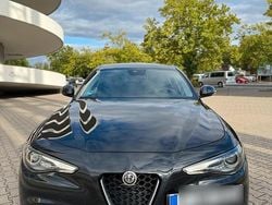 Schwarz Gebraucht 2017 Alfa Romeo Giulia Limousine | 16.900 € (Superpreis)