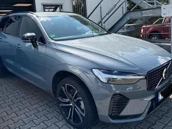 Grau Gebraucht 2023 Volvo XC60 Plus SUV | 36.000 € (Superpreis)
