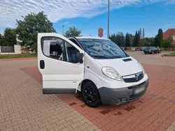 Weiß Gebraucht 2012 Opel Vivaro Van | 5.800 €