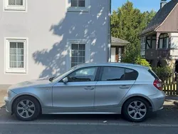 Grau Gebraucht 2005 BMW 120 Kleinwagen | 3.700 € (Fairer Preis)