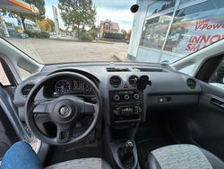 Grau Gebraucht 2012 VW Caddy Van / Kleinbus | 4.600 € (Guter Preis)