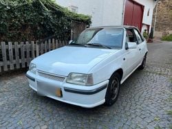 Weiß Gebraucht 1988 Opel Kadett Cabrio | 1.500 €
