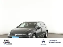Andere farbe Gebraucht 2024 VW Golf VIII Life Limousine | 26.480 € (Fairer Preis)