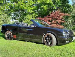 Schwarz Gebraucht 2001 Mercedes CLK200 Avantgarde Cabrio | 8.499 € (Teuer)