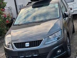 Grau Gebraucht 2015 Seat Alhambra Ecomotive Van / Kleinbus | 10.600 € (Fairer Preis)