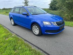 Blau Gebraucht 2018 Skoda Octavia Kombi | 7.777 € (Guter Preis)