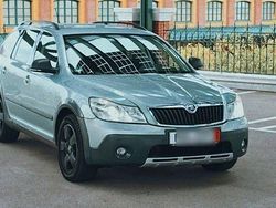 Grün Gebraucht 2012 Skoda Octavia Kombi | 6.000 € (Guter Preis)
