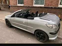 Grau Gebraucht 2005 Peugeot 206 CC Cabrio | 1.000 € (Guter Preis)