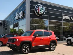 Rot Gebraucht 2020 Jeep Renegade Trailhawk SUV | 21.990 € (Fairer Preis)