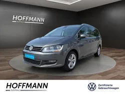 Grau Gebraucht 2021 VW Sharan Comfortline Van / Kleinbus | 28.690 € (Etwas zu teuer)