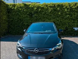 Schwarz Gebraucht 2016 Opel Astra Dynamic Limousine | 13.000 € (Fairer Preis)